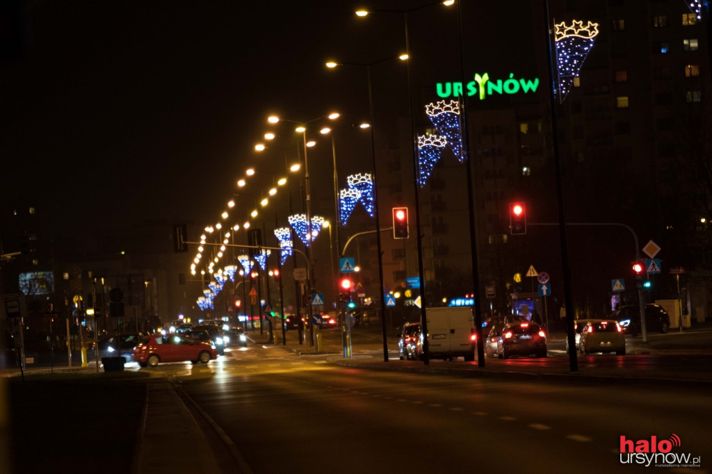Świąteczna iluminacja w al. KEN odpalona! FOTO