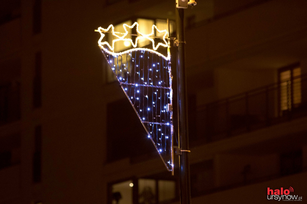Świąteczna iluminacja w al. KEN odpalona! FOTO