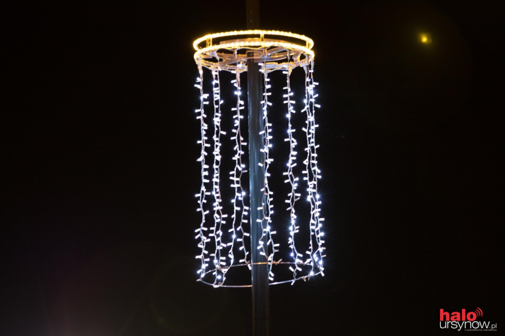 Świąteczna iluminacja w al. KEN odpalona! FOTO
