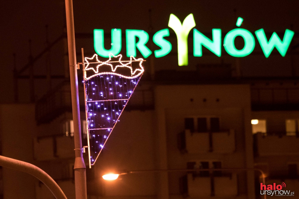 Świąteczna iluminacja w al. KEN odpalona! FOTO