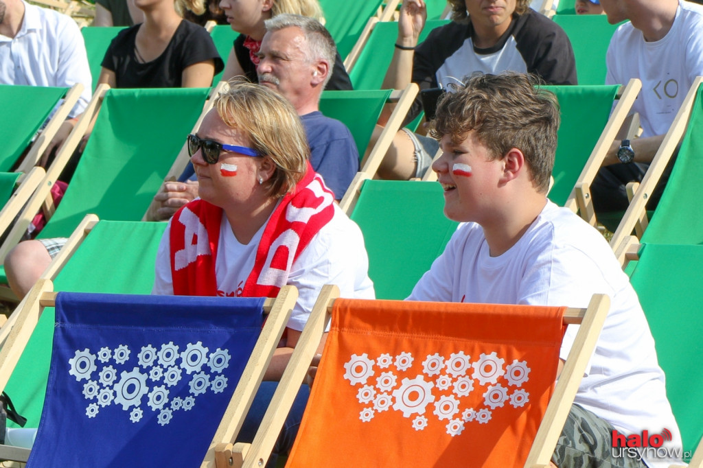 Ostatni mecz Polaków na Mundialu. Ursynowscy kibice nie zawiedli FOTO