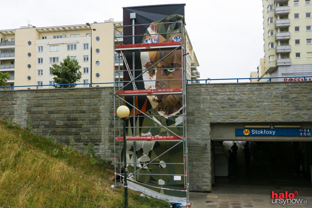 Ursynów muralem stoi. Kolejne powstają przy metrze