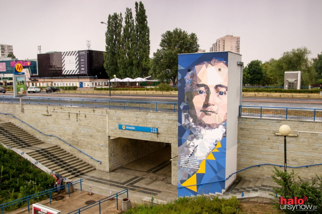 Murale przy stacjach metra już cieszą oko FOTO