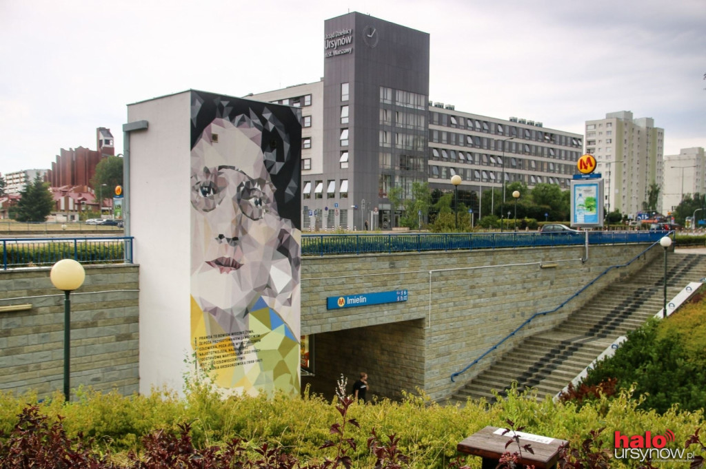 Murale przy stacjach metra już cieszą oko FOTO