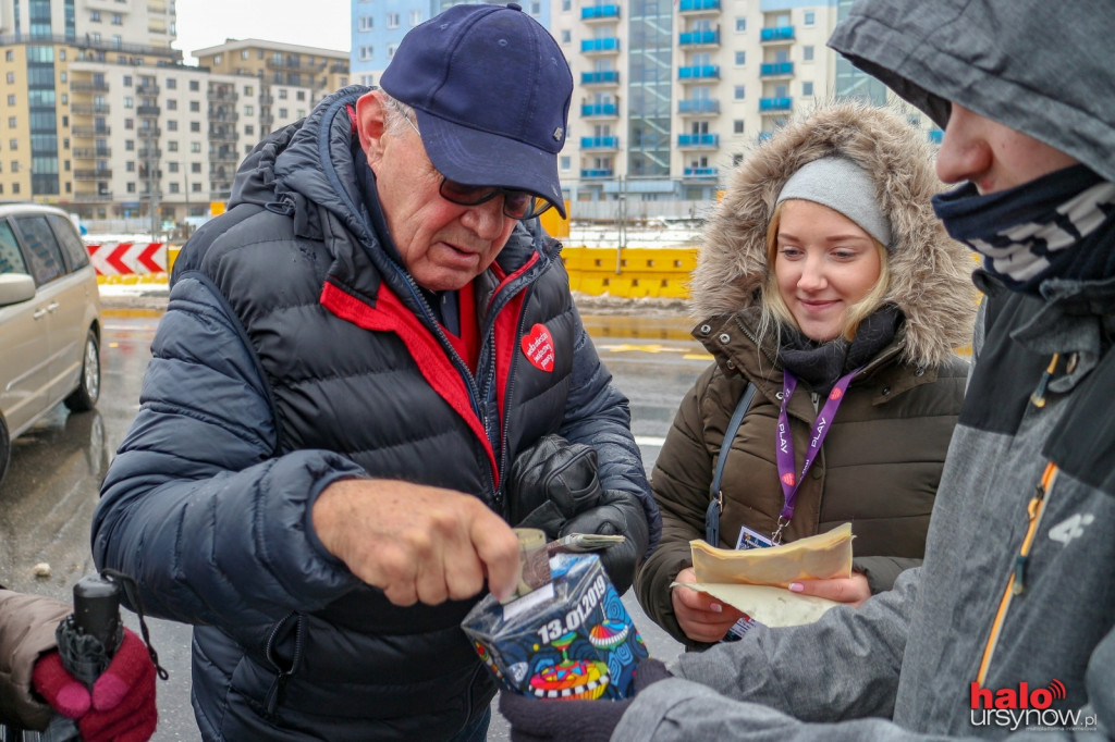 Wolontariusze WOŚP od rana zbierają datki