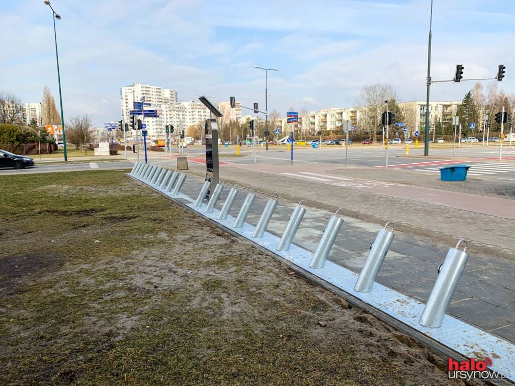 Nowa stacja Veturilo na Kabatach.  Zamiast przy parku na skrzyżowaniu