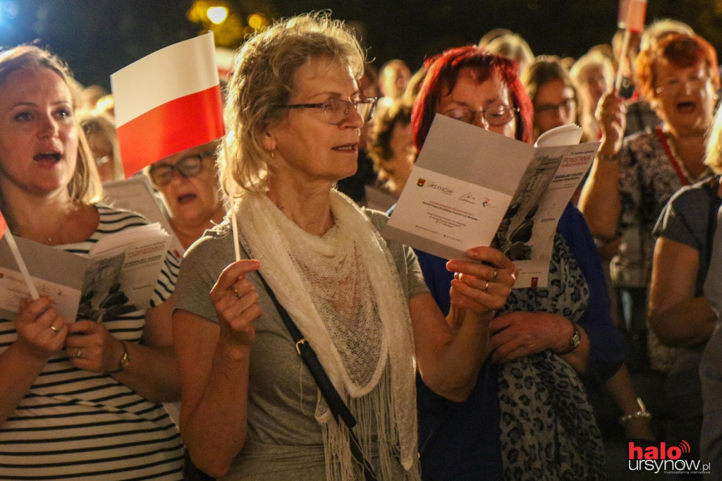 Śpiewająco o powstaniu. Ursynowianie nie zawiedli! VIDEO