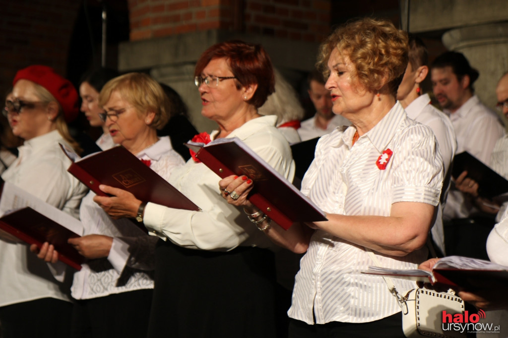 Śpiewająco o powstaniu. Ursynowianie nie zawiedli! VIDEO