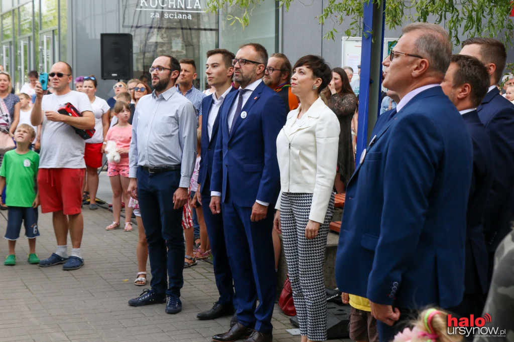 Wruszająca chwila! Setki osób na 