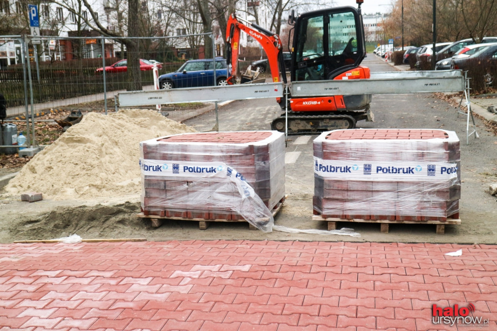 Wyjaśniła się tajemnica wysokich krawężników na ul. Mielczarskiego. Po co je zrobiono?