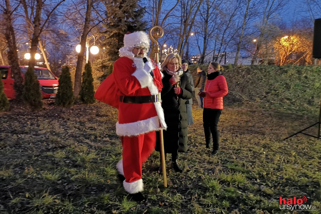 Odczarowali hospicjum kolędą. VI Parada Świątczna FOTO