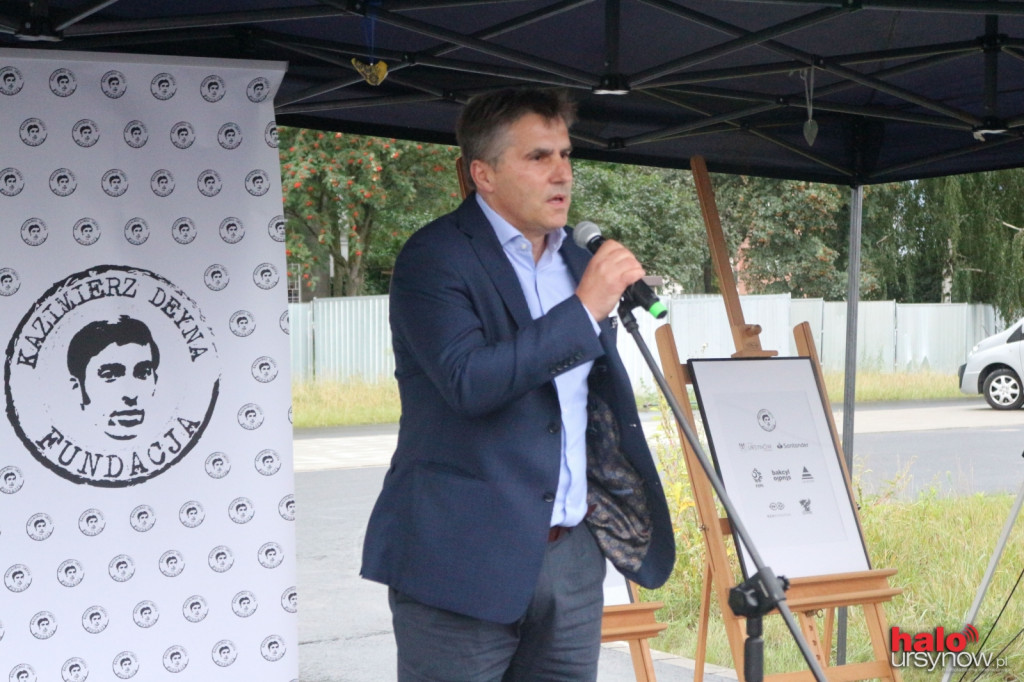 Mural Deyny uroczyście odsłonięty. Były wspomnienia i anegdoty o wybitnym piłkarzu