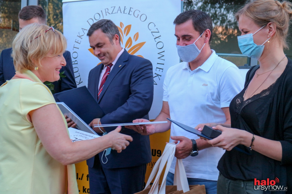 Podwójne wyróżnienie. Ursynowska Kluboteka Dojrzałego Człowieka z prestiżowymi nagrodami