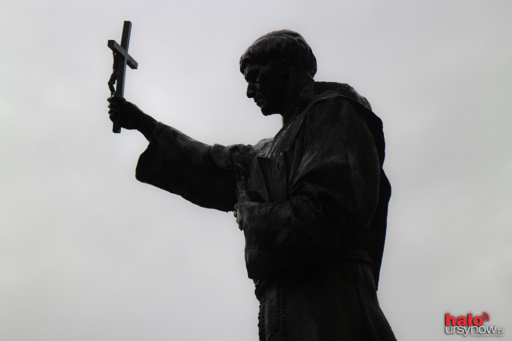 Ursynów uczcił dzień patrona. Nie przeszkodził nawet deszcz