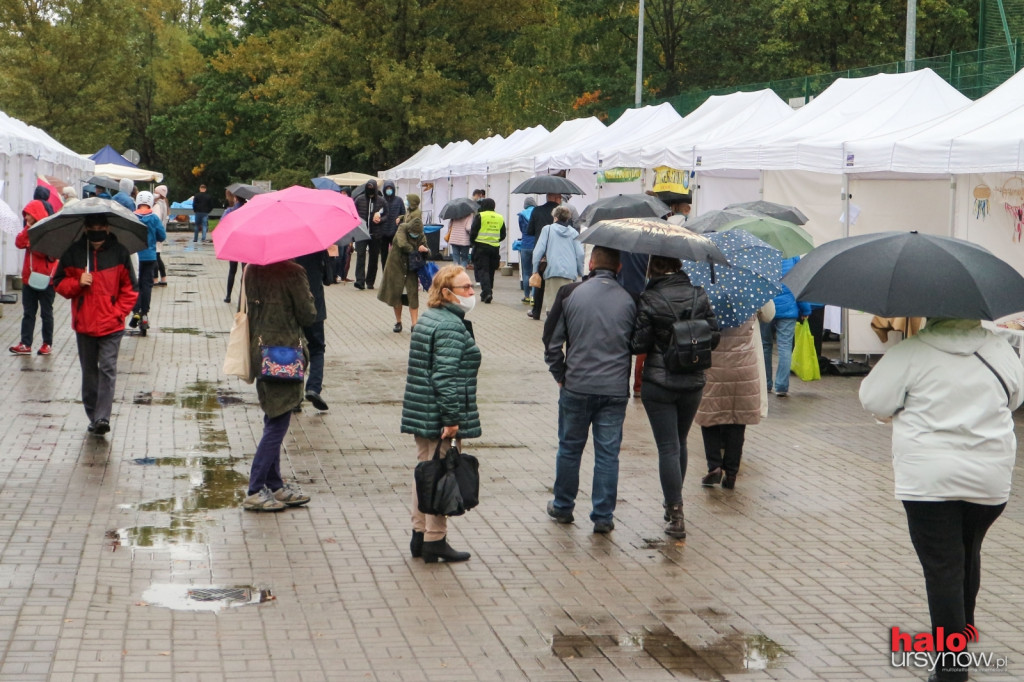 Ursynów uczcił dzień patrona. Nie przeszkodził nawet deszcz