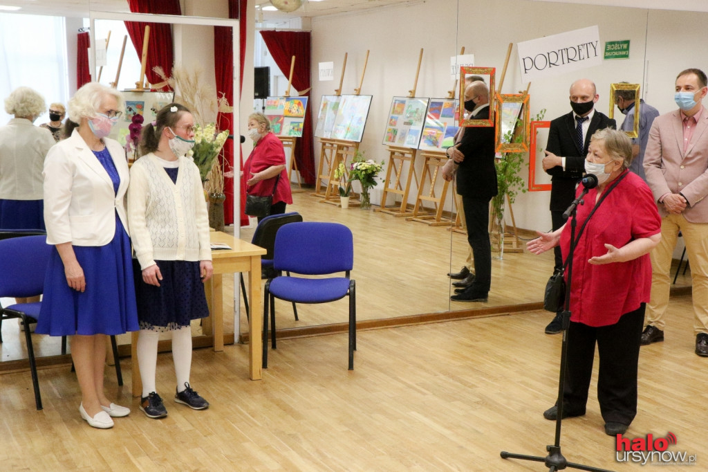 Sztuka jest dla każdego. Udowadnia to Monika i wystawa jej 100 prac w Domu Sztuki na Ursynowie