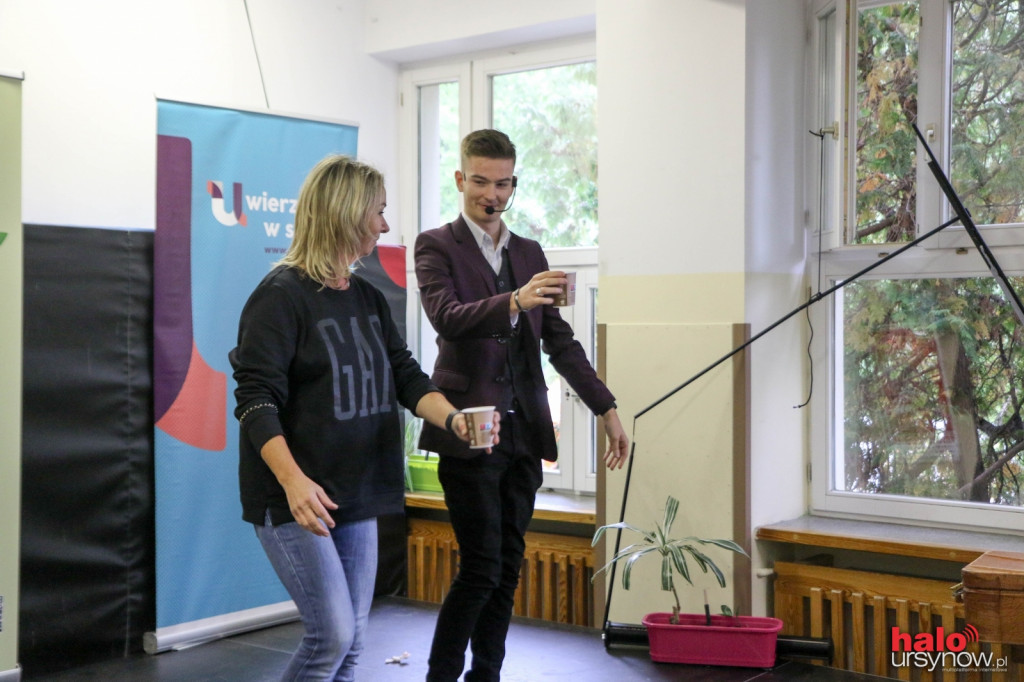 Zimno i deszcze niestraszne mieszkańcom Zielonego Ursynowa! Hucznie uczcili święto swojego domu