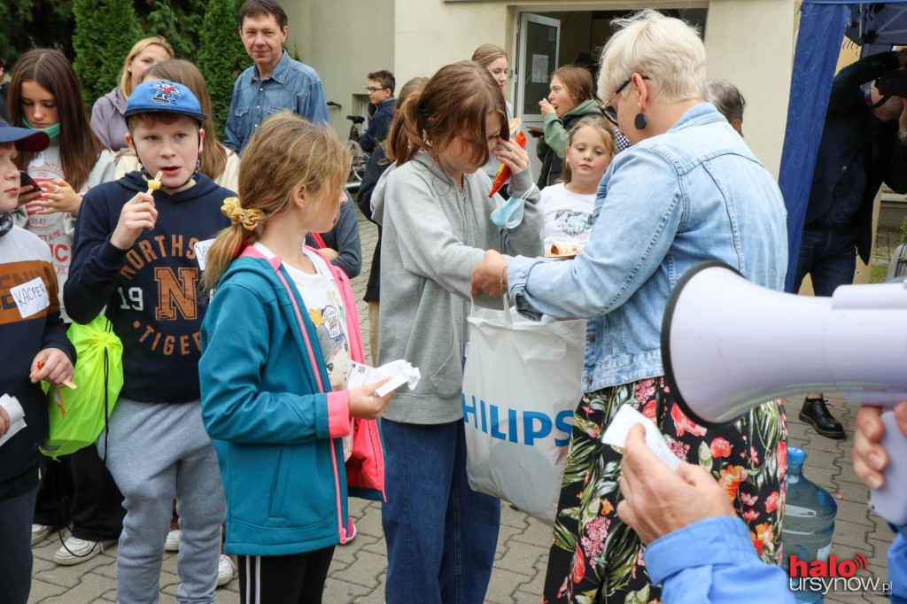 Zimno i deszcze niestraszne mieszkańcom Zielonego Ursynowa! Hucznie uczcili święto swojego domu