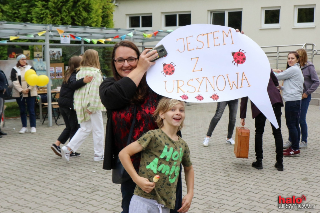 Zimno i deszcze niestraszne mieszkańcom Zielonego Ursynowa! Hucznie uczcili święto swojego domu