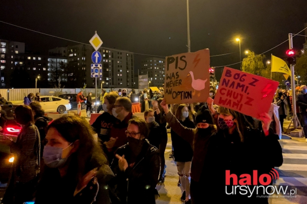 Rok temu ulicami Ursynowa przeszedł ?Strajk Kobiet?. Czy to coś zmieniło?