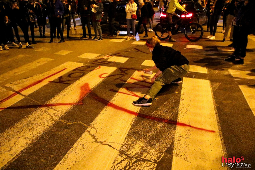 Rok temu ulicami Ursynowa przeszedł ?Strajk Kobiet?. Czy to coś zmieniło?