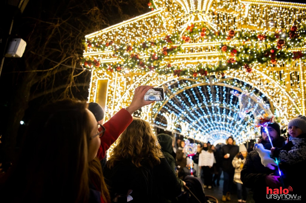 Odliczanie do świąt czas zacząć! Warszawska iluminacja już cieszy oko ZOBACZ!