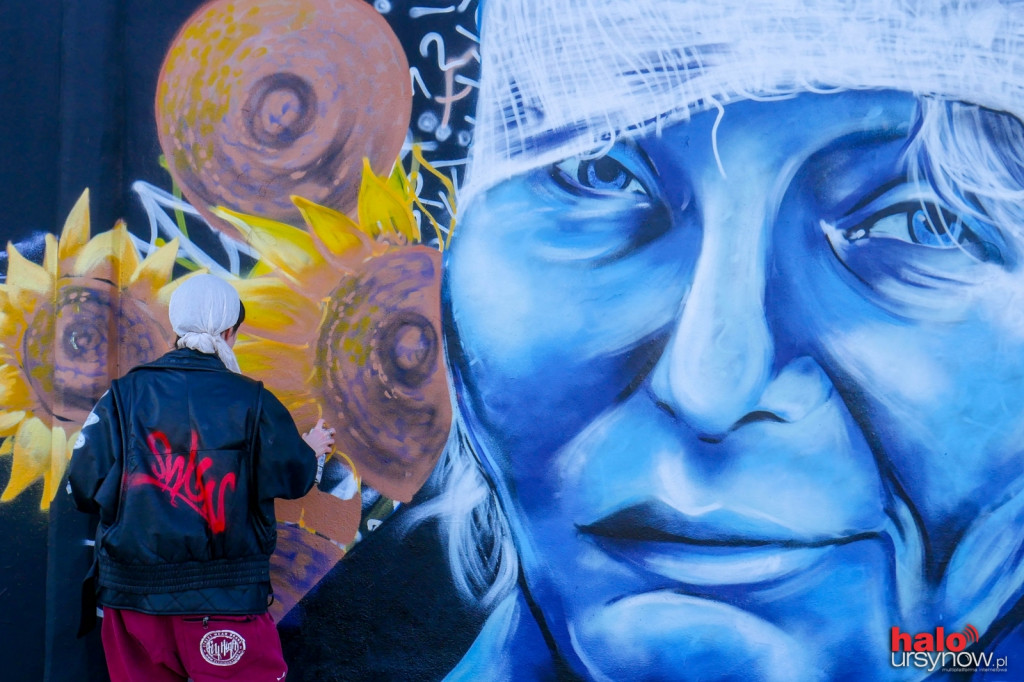 Niesamowite graffiti dla Ukrainy na murze Wyścigów