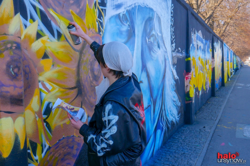 Niesamowite graffiti dla Ukrainy na murze Wyścigów