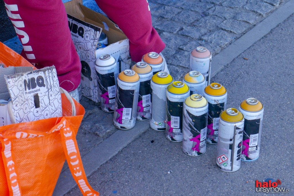 Niesamowite graffiti dla Ukrainy na murze Wyścigów