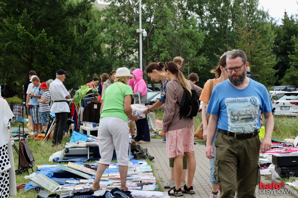 Białe kruki, perełki, unikaty. Co znaleźli uczestnicy niedzielnej garażówki?
