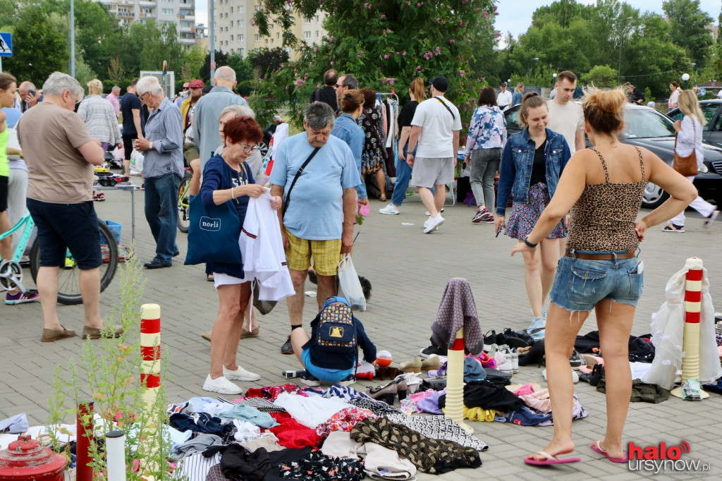 Białe kruki, perełki, unikaty. Co znaleźli uczestnicy niedzielnej garażówki?