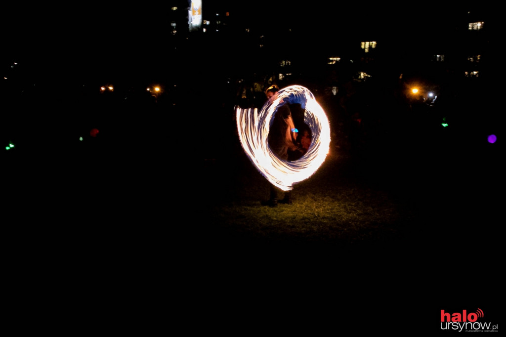 Haloweenowe Fireshow na Ursynowie