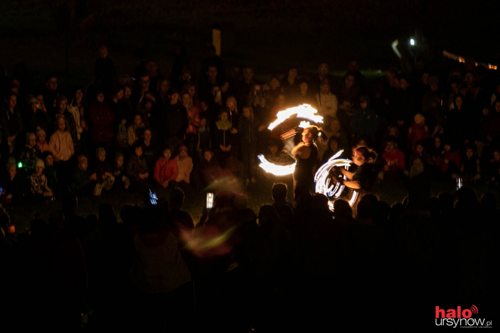 Haloweenowe Fireshow na Ursynowie