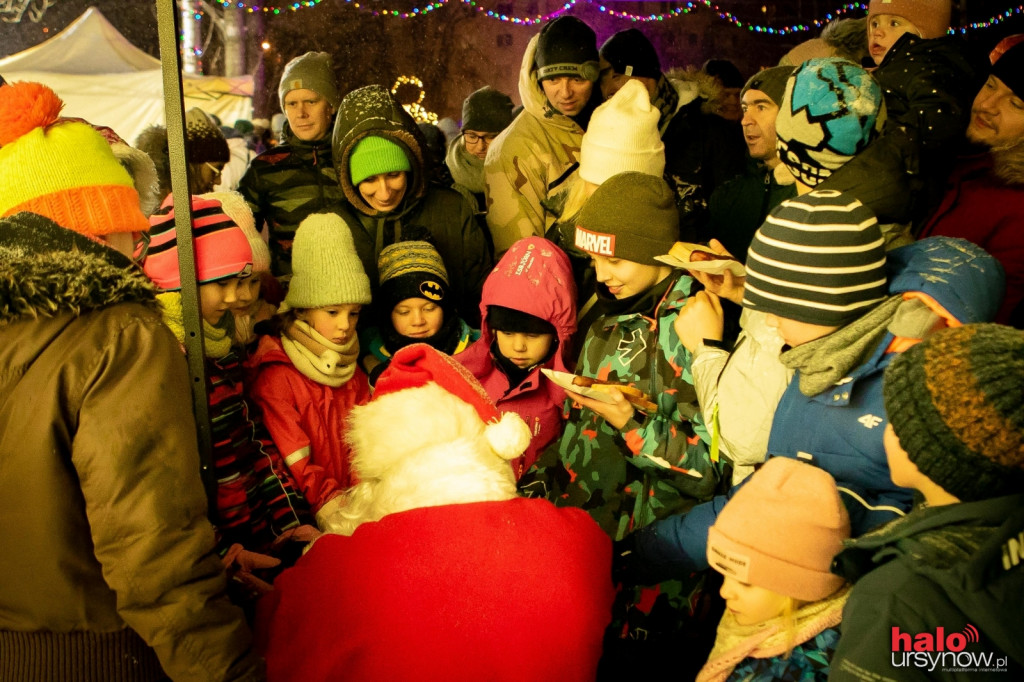 Magia świąt zagościła na Ursynowie! Magiczne Ognisko w ogrodzie Hospicjum ZOBACZ