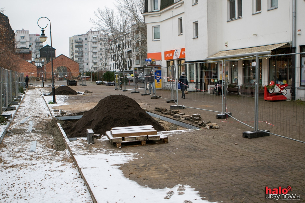Plac z fontanną już po pierwszym liftingu