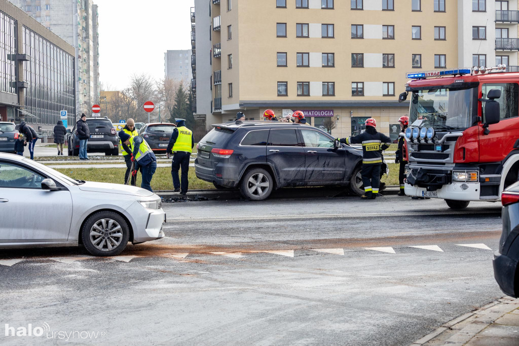 Groźnie wyglądająca kolizja na Płaskowickiej