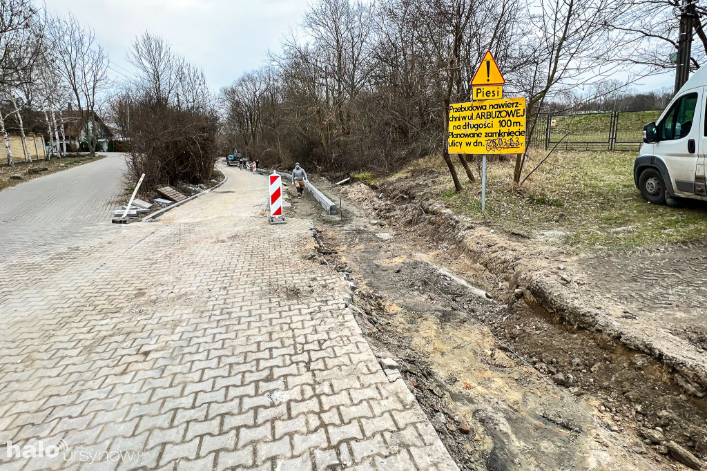Dzielnica buduje niepotrzebny chodnik?