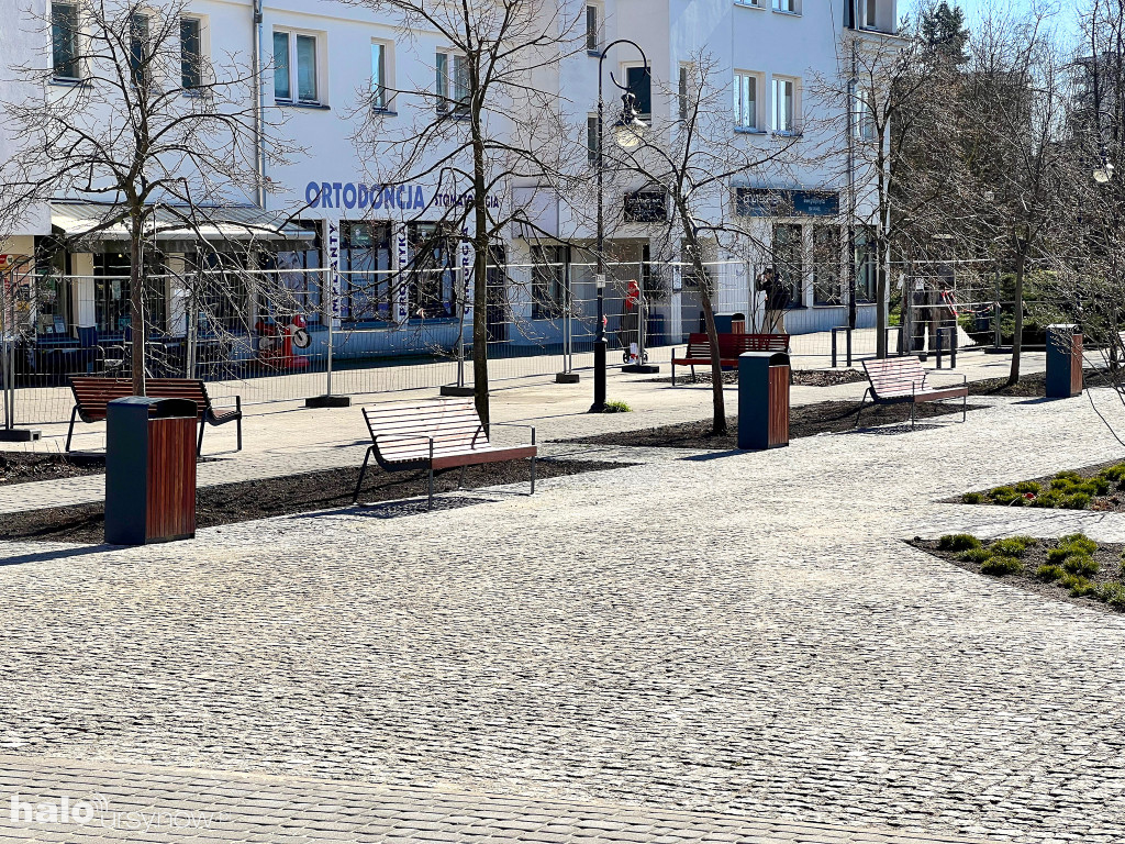 Plac z fontanną po liftingu! ZOBACZ