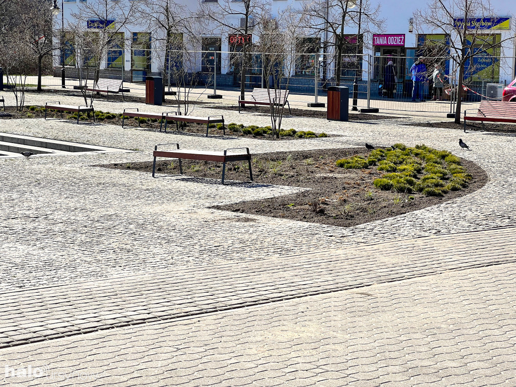 Plac z fontanną po liftingu! ZOBACZ