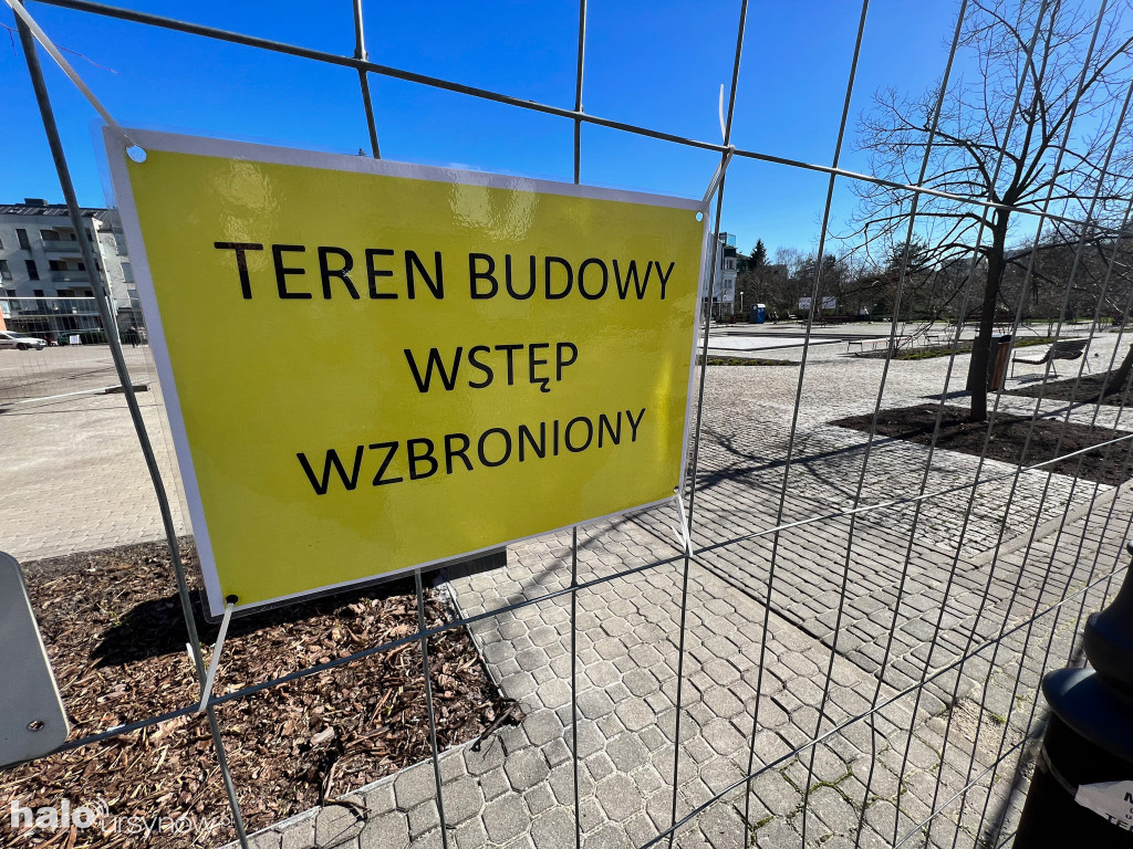 Plac z fontanną po liftingu! ZOBACZ