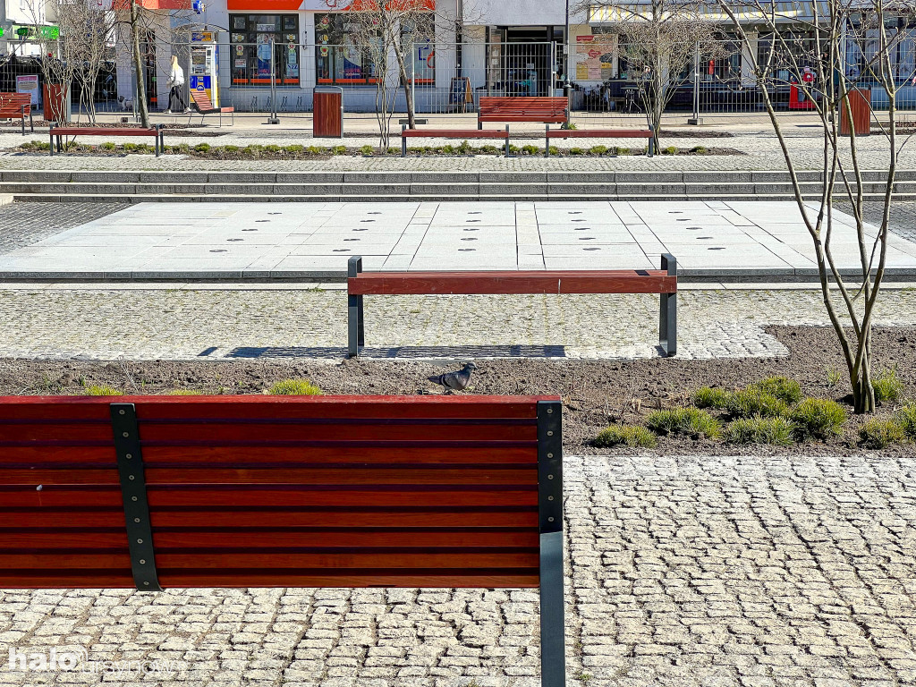 Plac z fontanną po liftingu! ZOBACZ