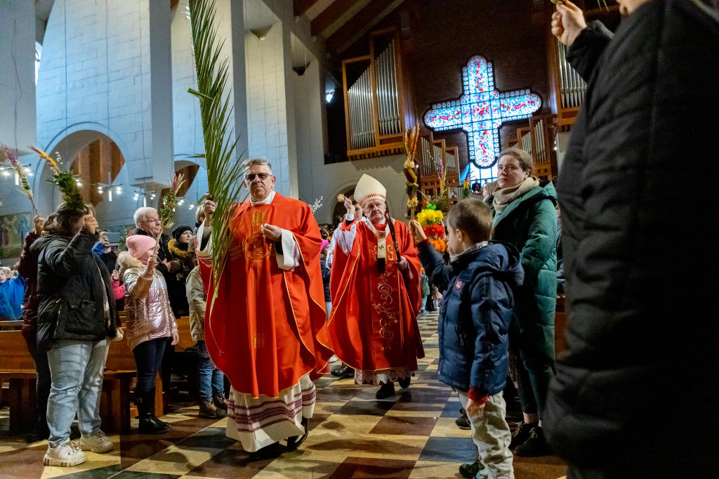 Kardynał Nycz na Ursynowie: Papież sobie poradzi!