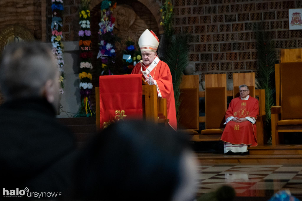 Kardynał Nycz na Ursynowie: Papież sobie poradzi!