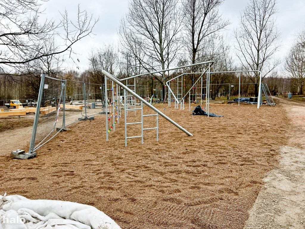 Park Cichociemnych prawie gotowy!