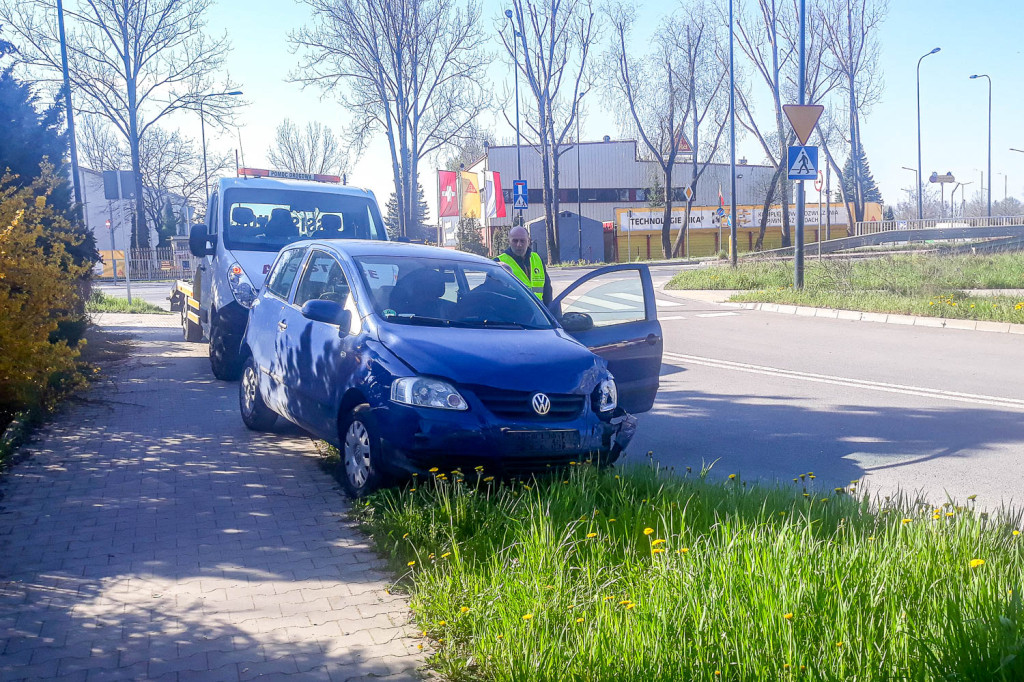 Kolejna kolizja na Karczunkowskiej. W niebezpiecznym punkcie