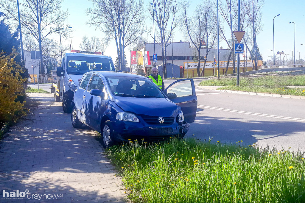 Kolejna kolizja na Karczunkowskiej. W niebezpiecznym punkcie