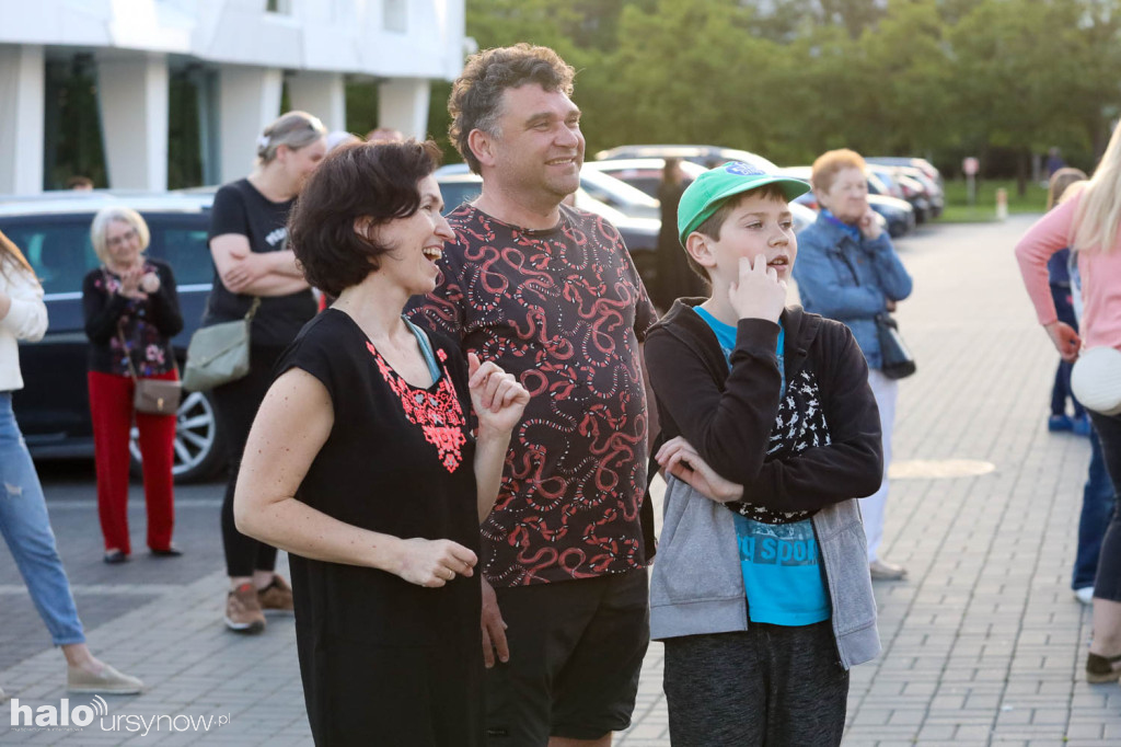 Kubańska kapela rozkręciła imprezę pod ratuszem!