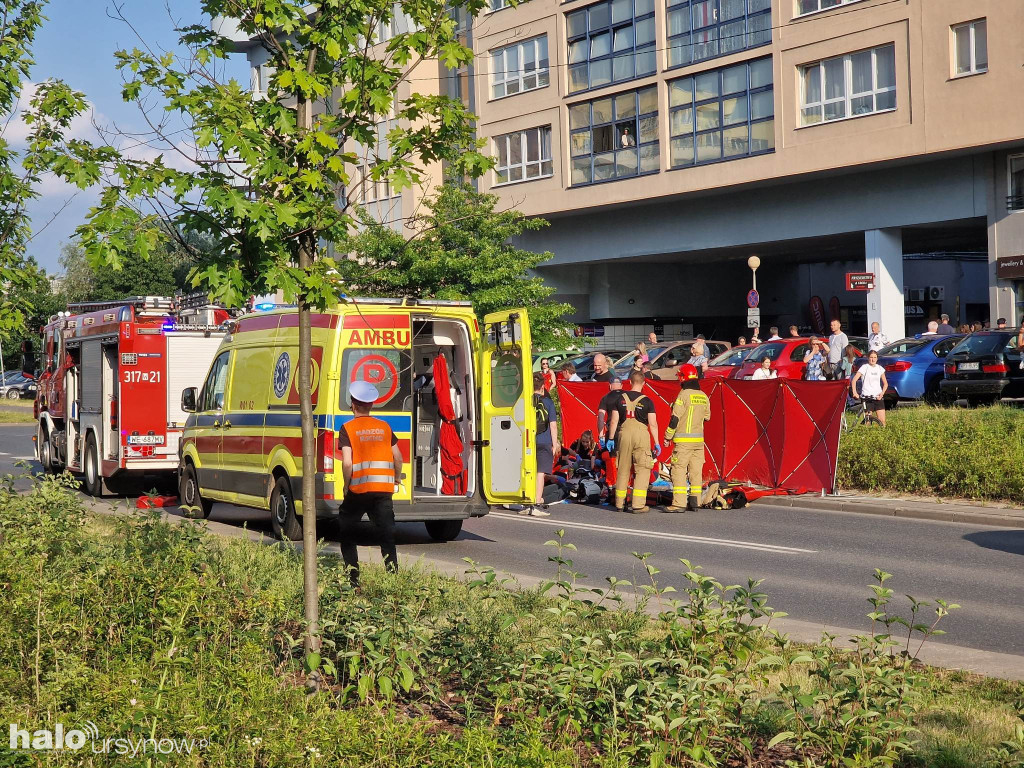 Wypadek na Kabatach. Lądował śmigłowiec pogotowia