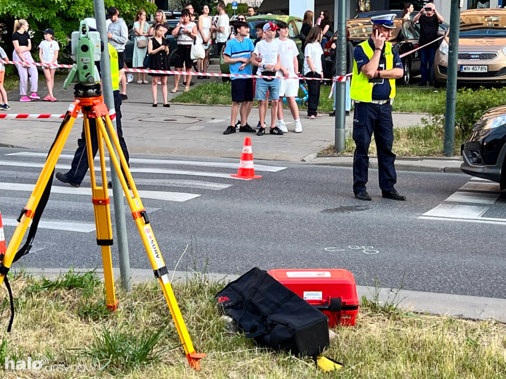 Wypadek na Kabatach. Lądował śmigłowiec pogotowia