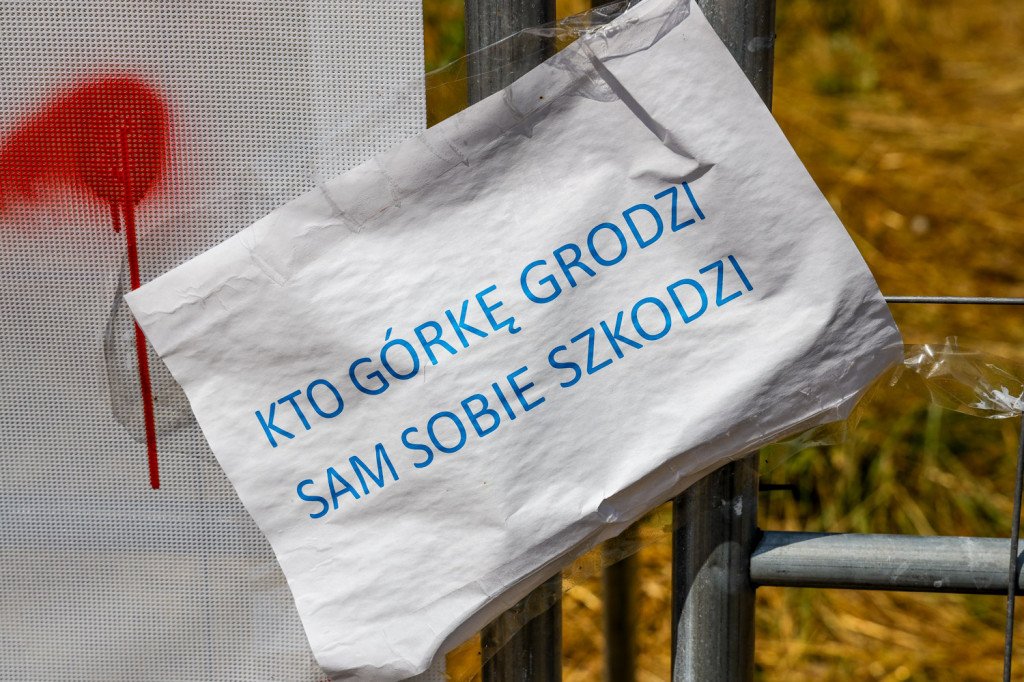 Deweloper straszy inwestycją. Sąsiedzi odpowiedzieli!